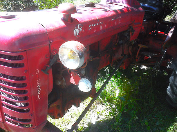 Tractor Farmall 137
