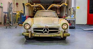 Mercedes Gullwing 300 SL  de 1954