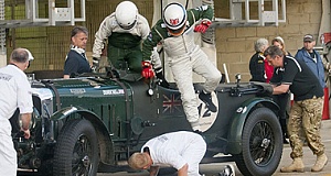 Derek Bell y Bentley  