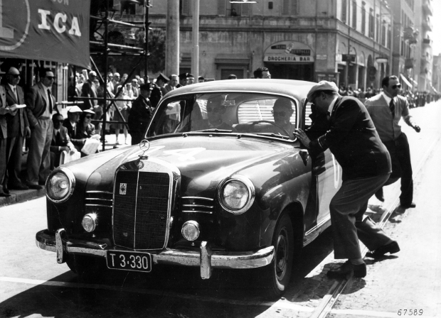 Coche Clásico Mercedes Benz 180