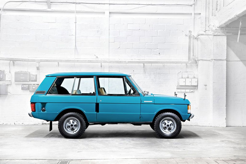 Primer Range Rover Azul Lateral
