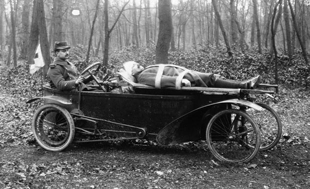 Automóviles Bédélia, ambulancia